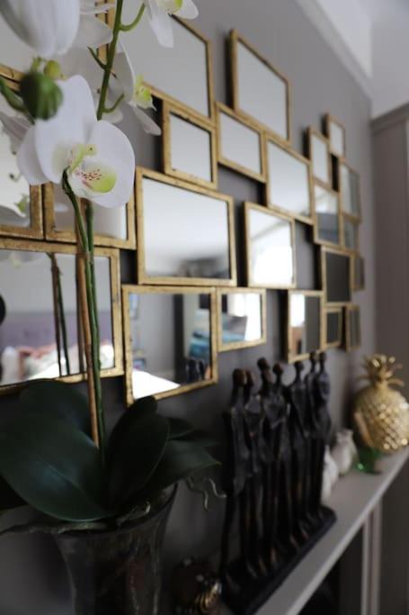 Stylish Townhouse 15 Mins To Laines & Seafront Villa Brighton ภายนอก รูปภาพ